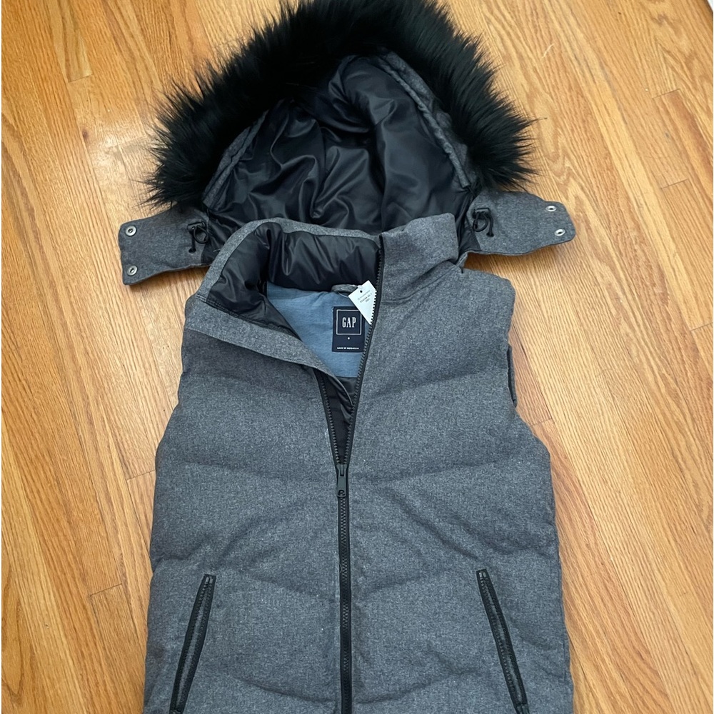 Gap vest